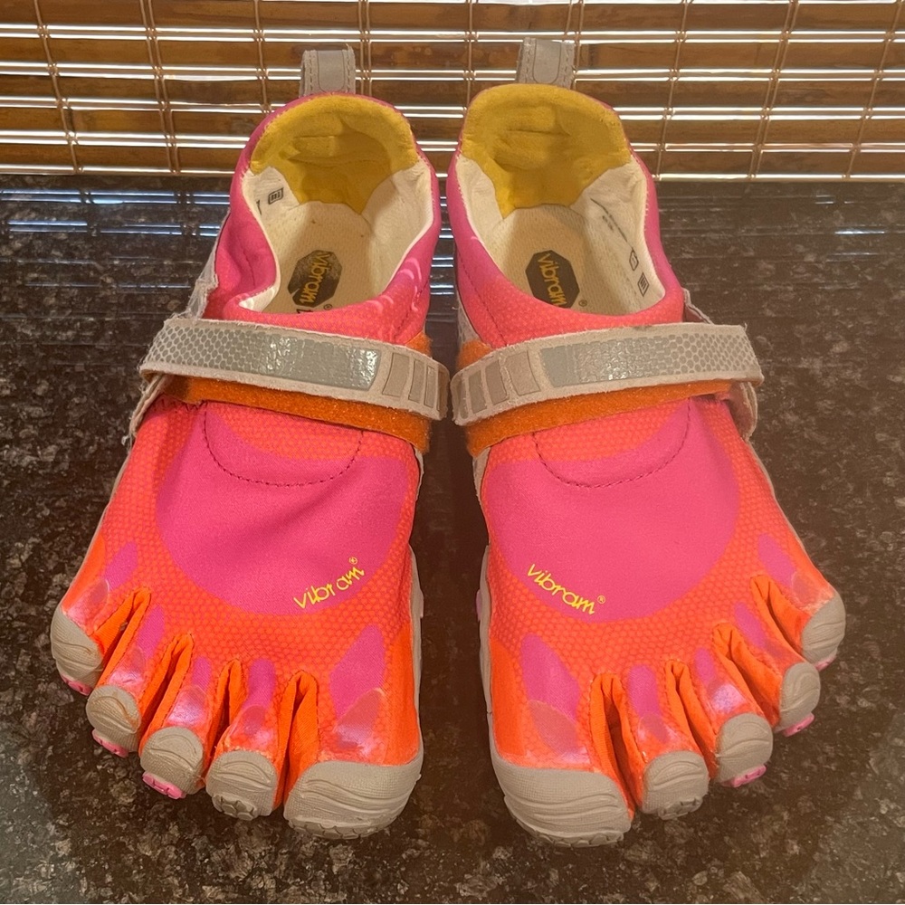 Vibram Five Fingers Bikila W343 Barefoot Running Training Shoes Pink Women 40 9
